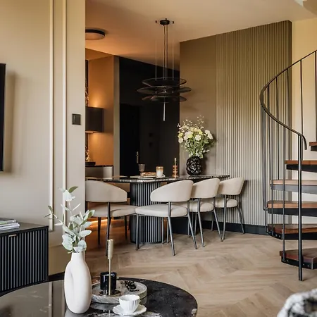 The Palace Near Wawel Castle By Bqqk Appartamento