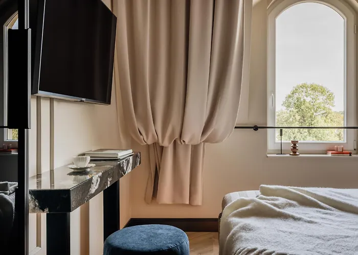 The Palace Near Wawel Castle By Bqqk *