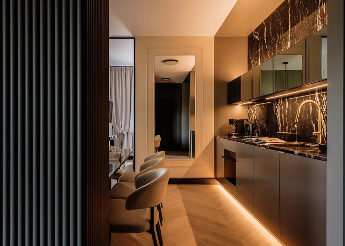 The Palace Near Wawel Castle By Bqqk