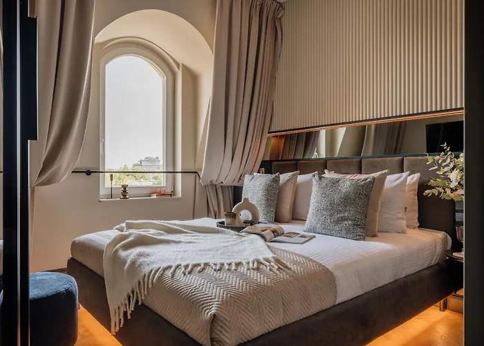 The Palace Near Wawel Castle By Bqqk