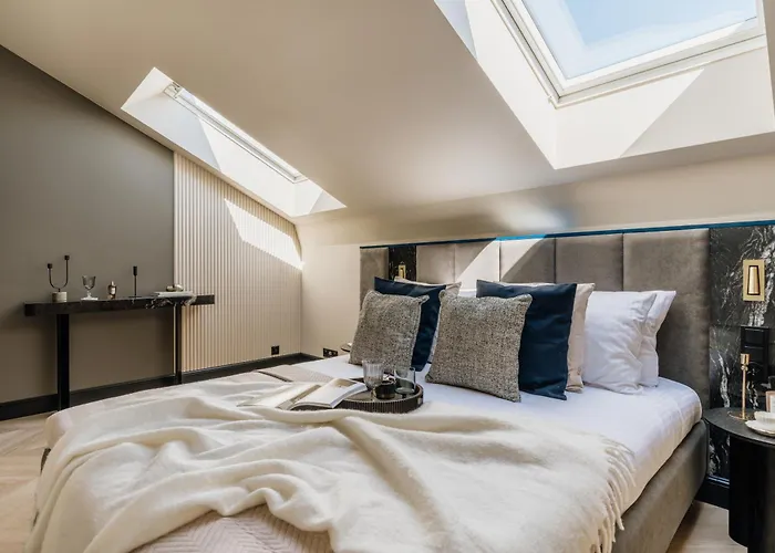 The Palace Near Wawel Castle By Bqqk Appartamento Cracovia