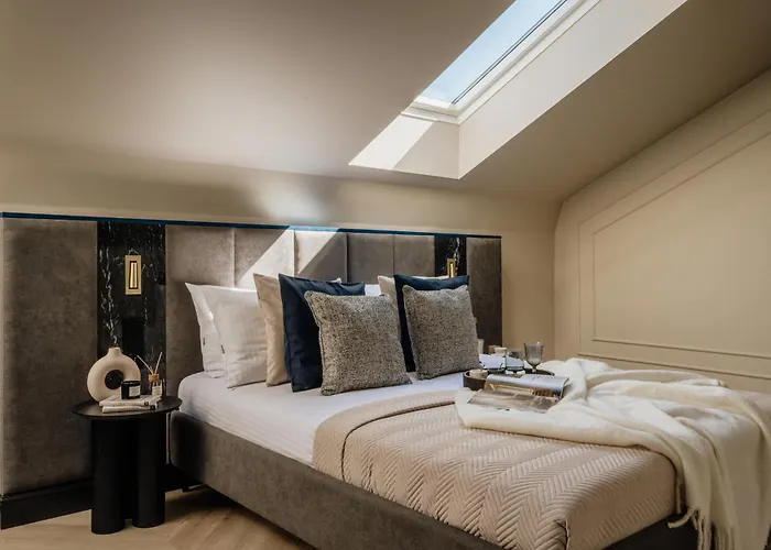 The Palace Near Wawel Castle By Bqqk