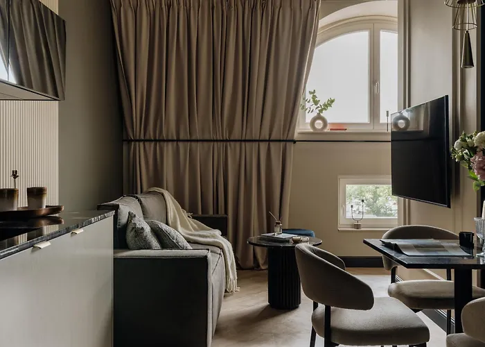 The Palace Near Wawel Castle By Bqqk *