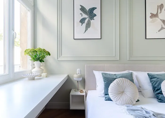 The Palace Near Wawel Castle By Bqqk Appartamento Cracovia