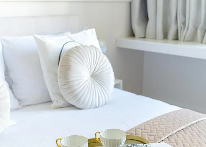 The Palace Near Wawel Castle By Bqqk Appartamento Cracovia